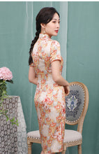 Load image into Gallery viewer, Vintage Allover Floral Short Silk Cheongsam Dress
