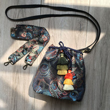 Load image into Gallery viewer, Hand Embroidery Crossbody Drawstring Bag
