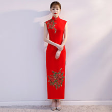 Load image into Gallery viewer, Floral Embroidery Weddingl Cheongsam Dress with Side Split
